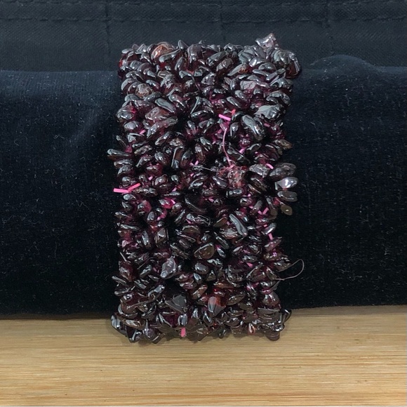 $58 Estate Stretch Bracelet with Polished Garnet Beads - Picture 3 of 5